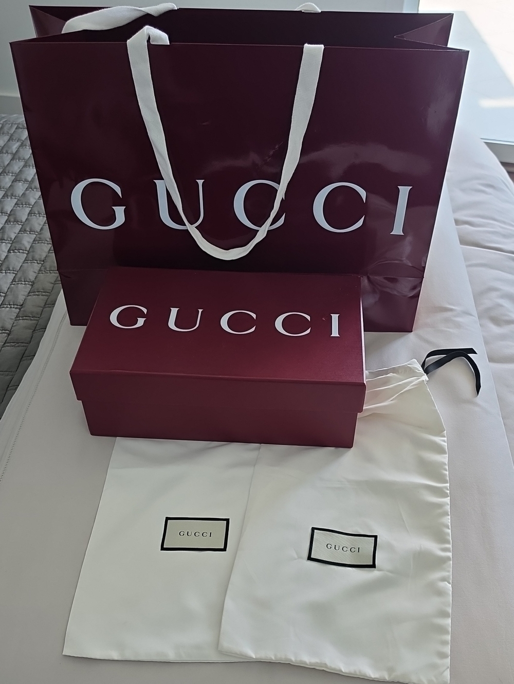 Gucci Burgundy and White Logo Gift Set